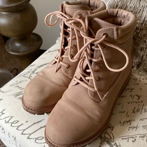 Girls rose gold color lace up boots size 4